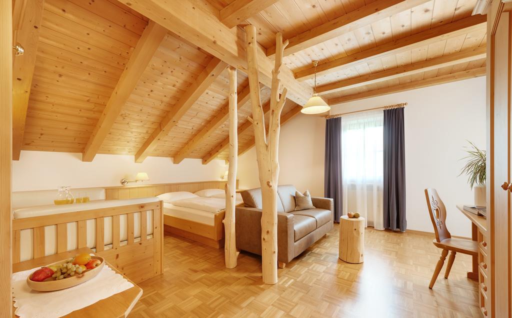 Alpin Stile Hotel Laion Kamer foto