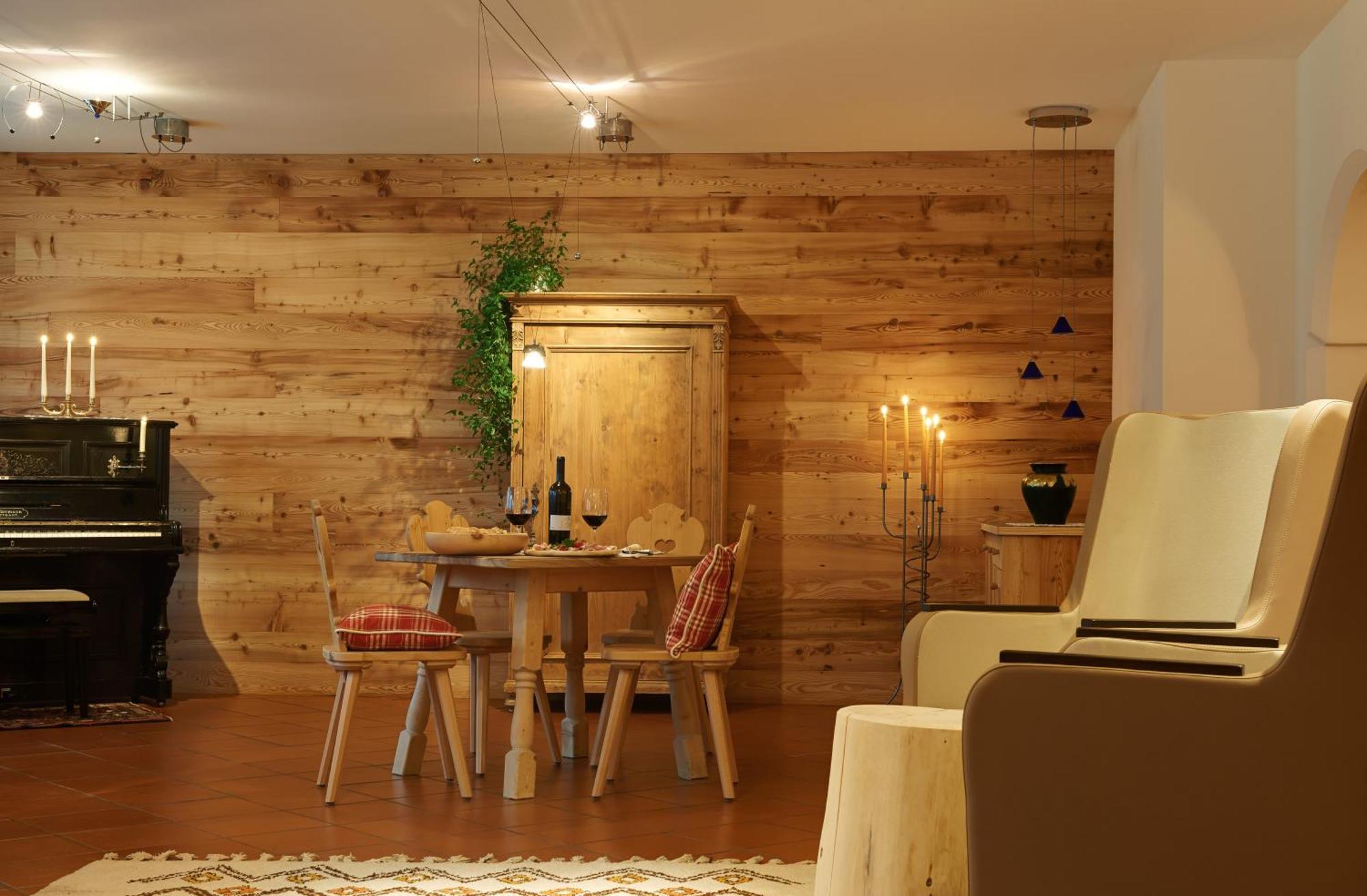 Alpin Stile Hotel Laion Buitenkant foto